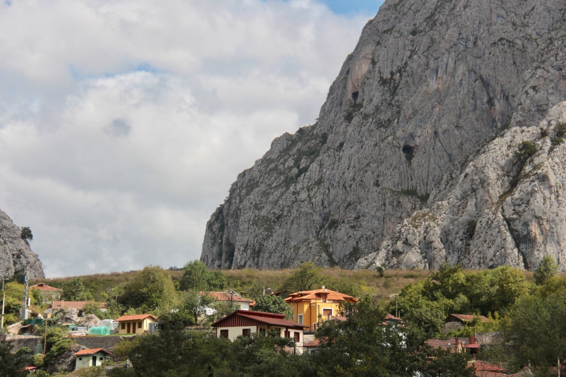 13D7F0F2-6ACC-4DA3-87B8-BD2AF8CF0C3E