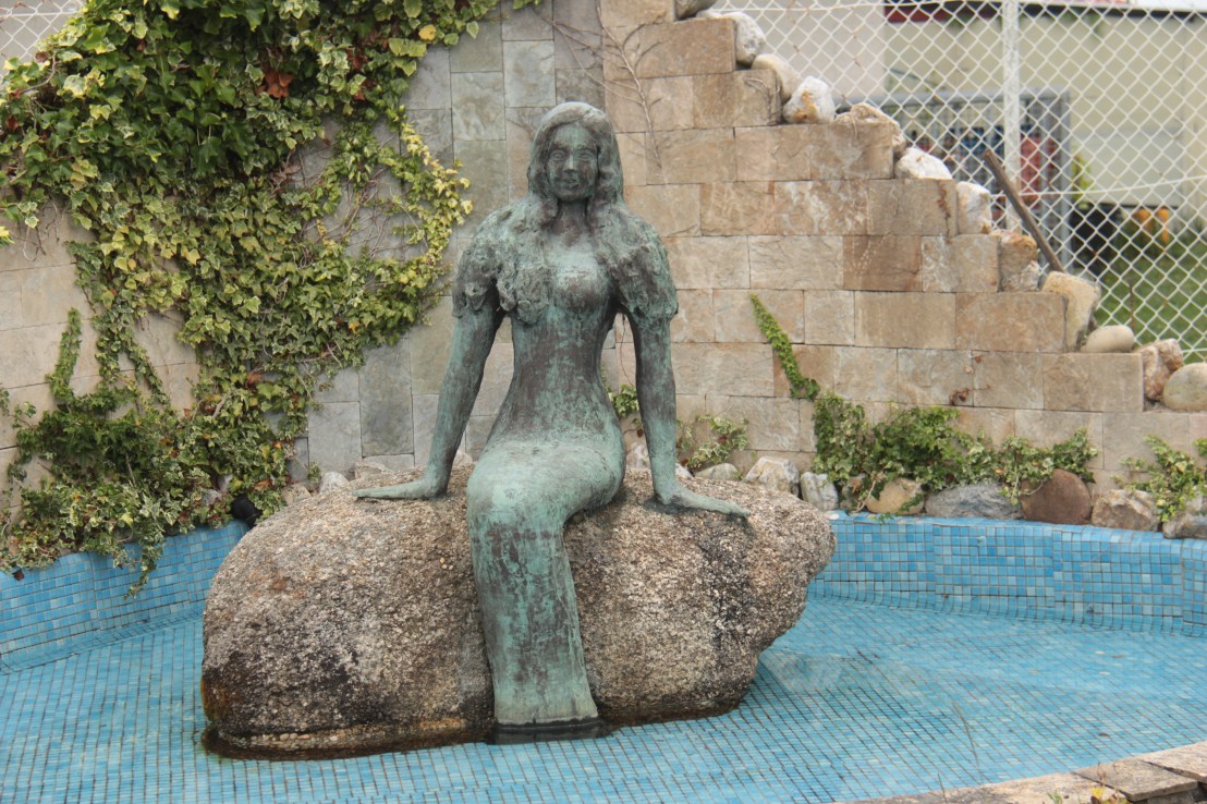 53B961F9-961F-4B4D-AB90-8942CE03FEDD