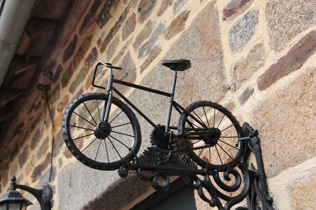 77EC74D0-48A1-4305-894D-7F14533B887D