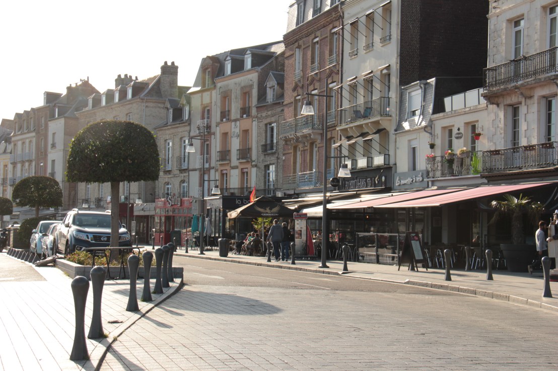 9AE9CB0D-8AC7-490C-9D8E-A0EDDB39C3BD