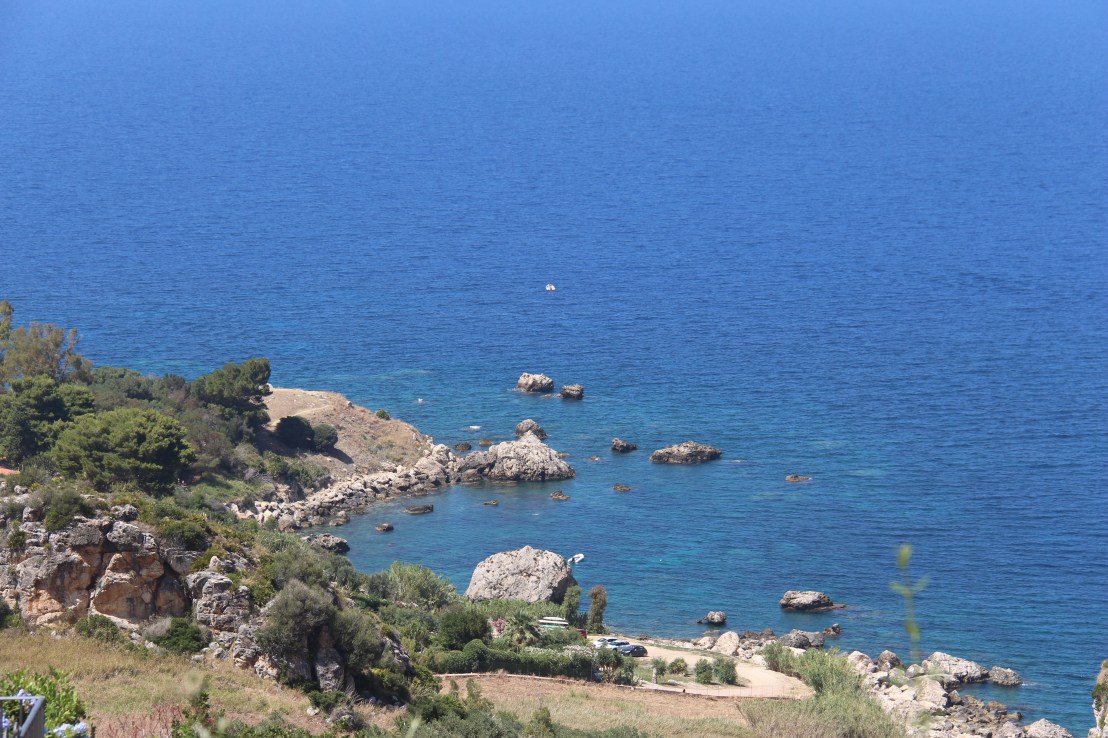 1E5DA7AB-608B-472C-9511-0352B70E67FA