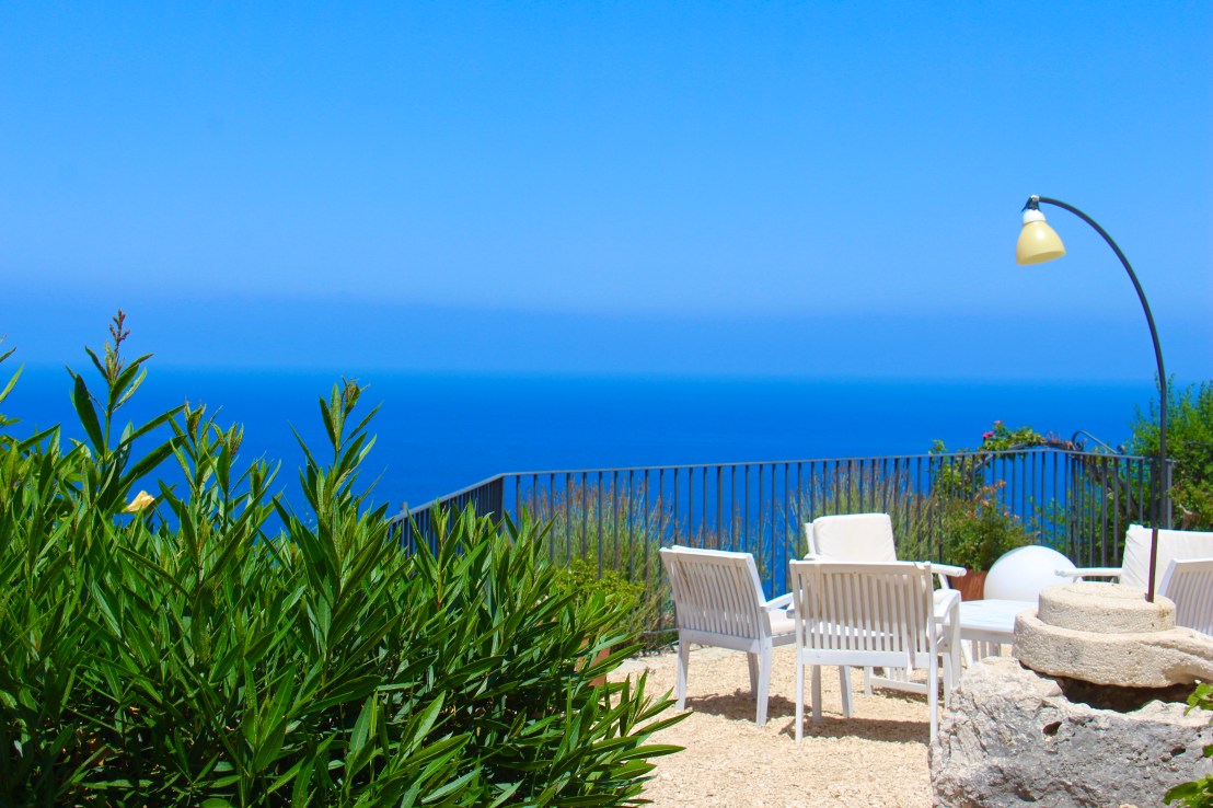 4EBE8307-9550-4779-AE6A-E728AE5FDD60