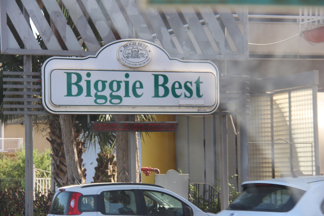 51B3F719-06A9-47FD-85C7-8D78B126396A