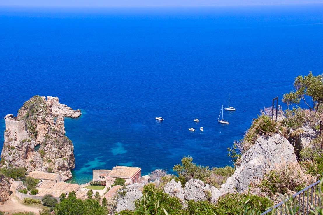 5E36F9C3-633D-4DA2-B311-8980AD9B64EA