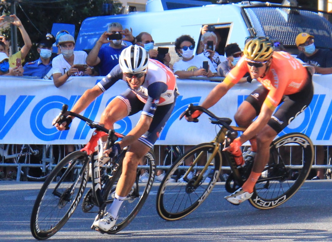 82B67A62-9CA3-4F6D-A3E0-EB399E44B8A8