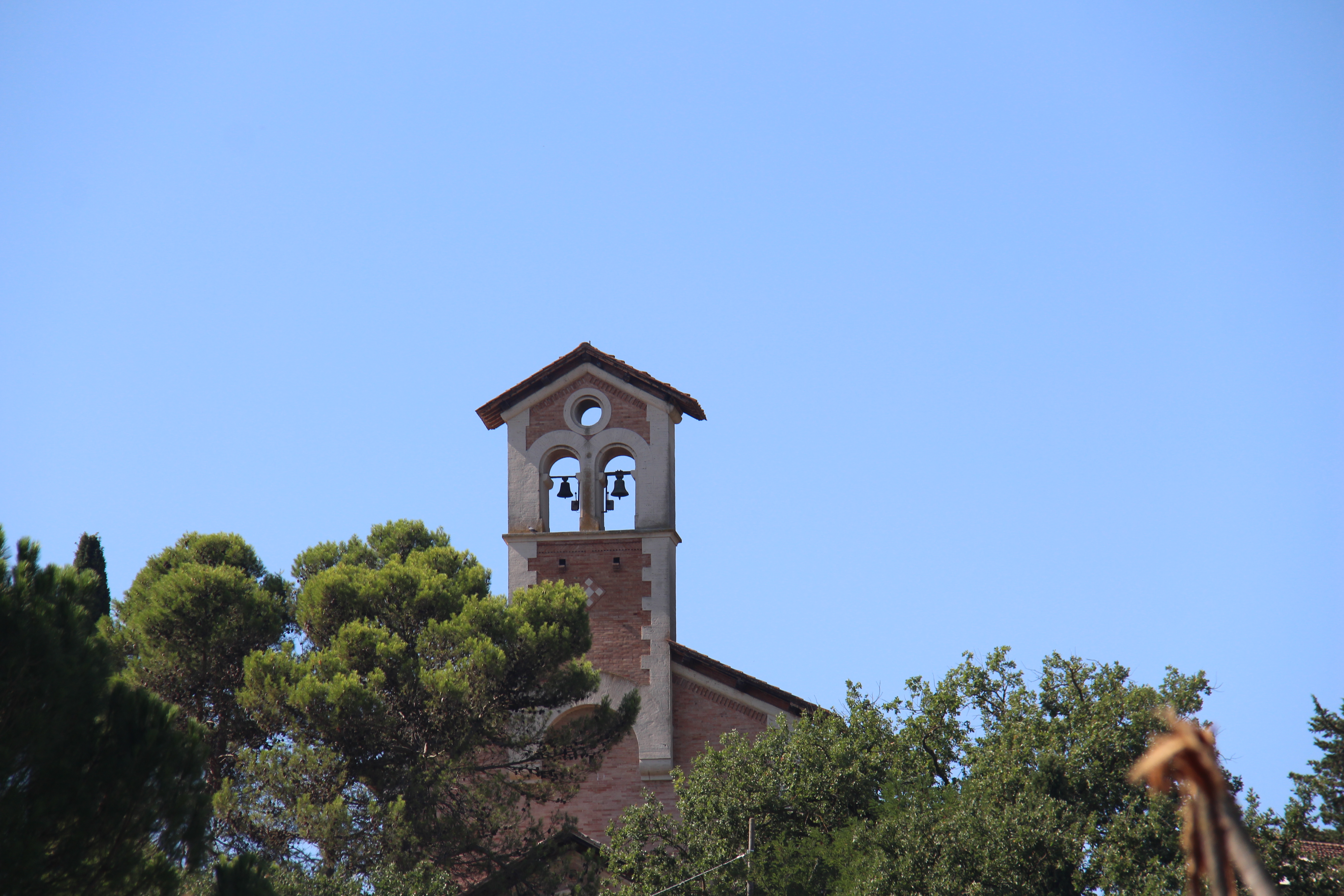 CDF747DC-D1C9-4614-8057-E23160A09749