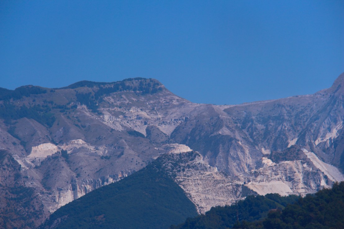 E08BD0AF-2B58-4A69-B491-C2985C0312F2